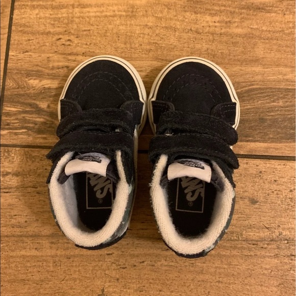 Vans - Picture 4 of 4